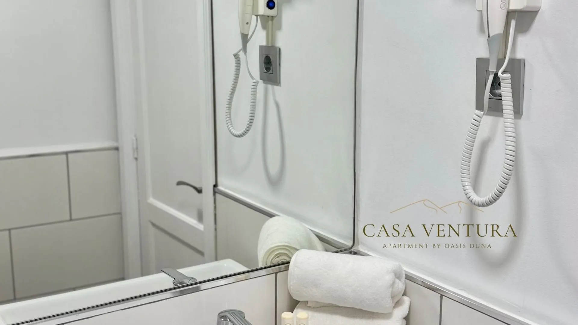 B-Rent Suite Casa Ventura コラレホ 0*,